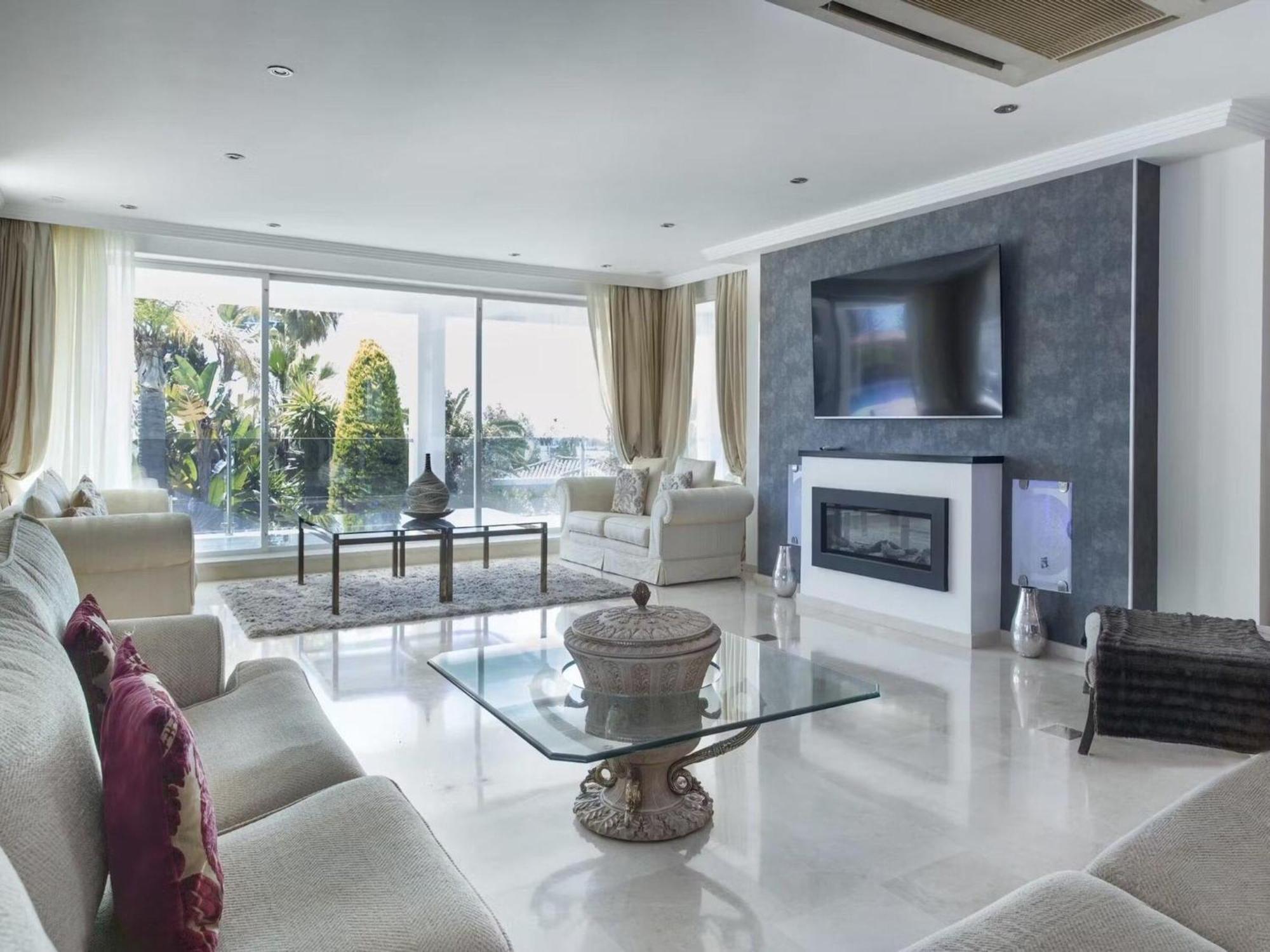Villa Modern Versace-themed Marbella