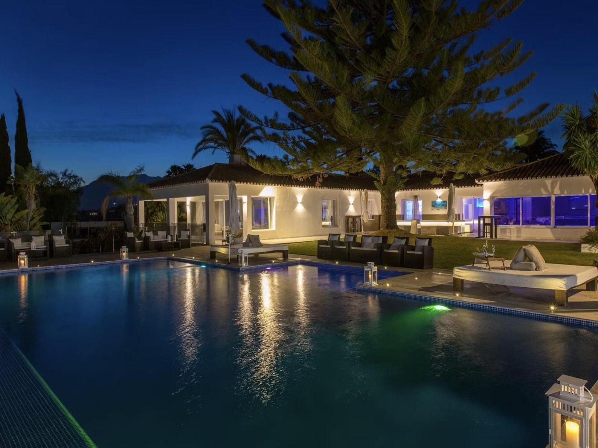 Modern Versace-themed Villa *